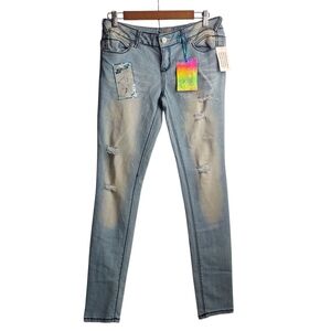 Almost Famous Jeans Junior Blue Distressed Stretch Skinny Jeans Sz 7 NWT